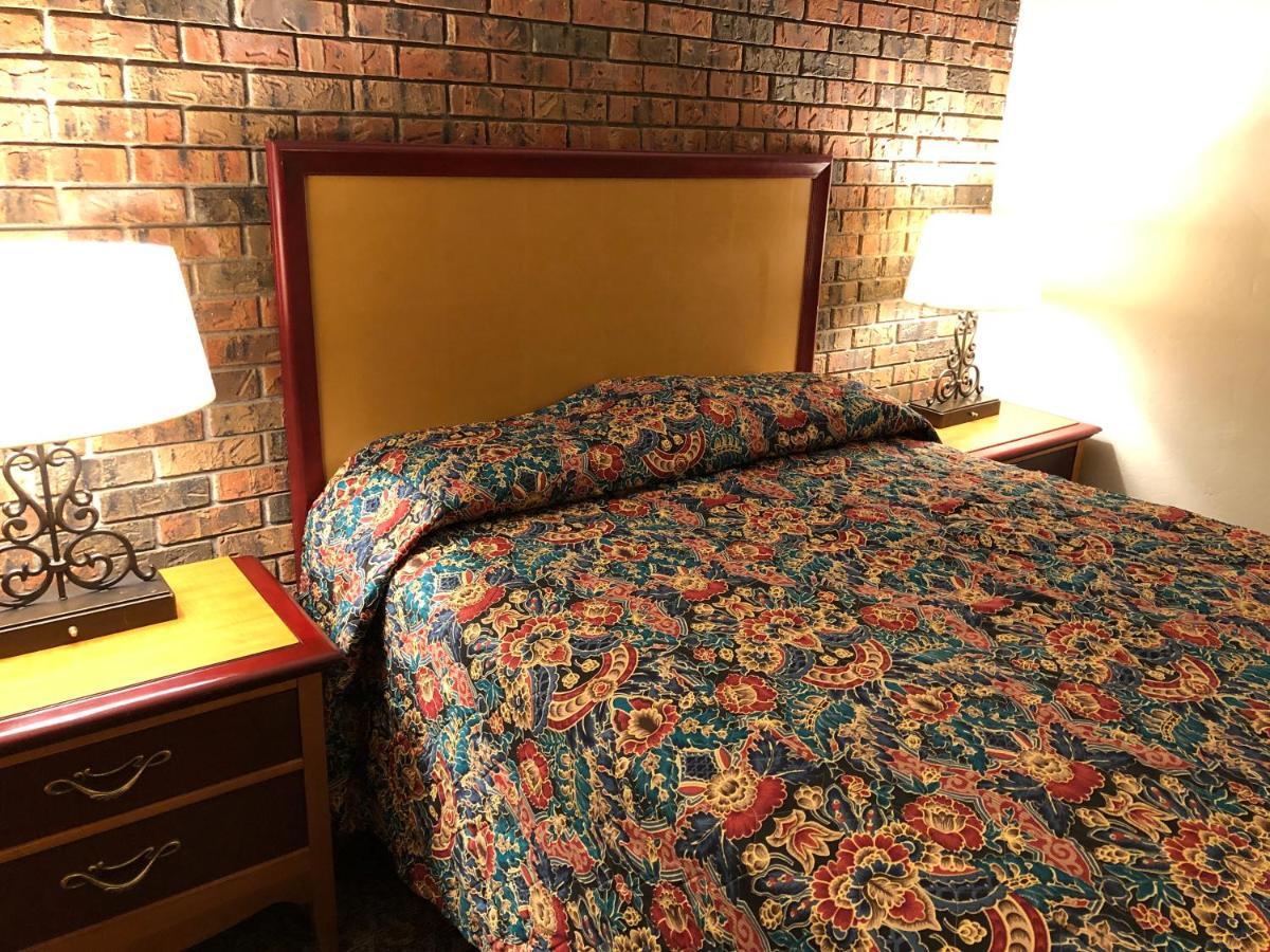 Dunes Inn Аламоса Екстериор снимка