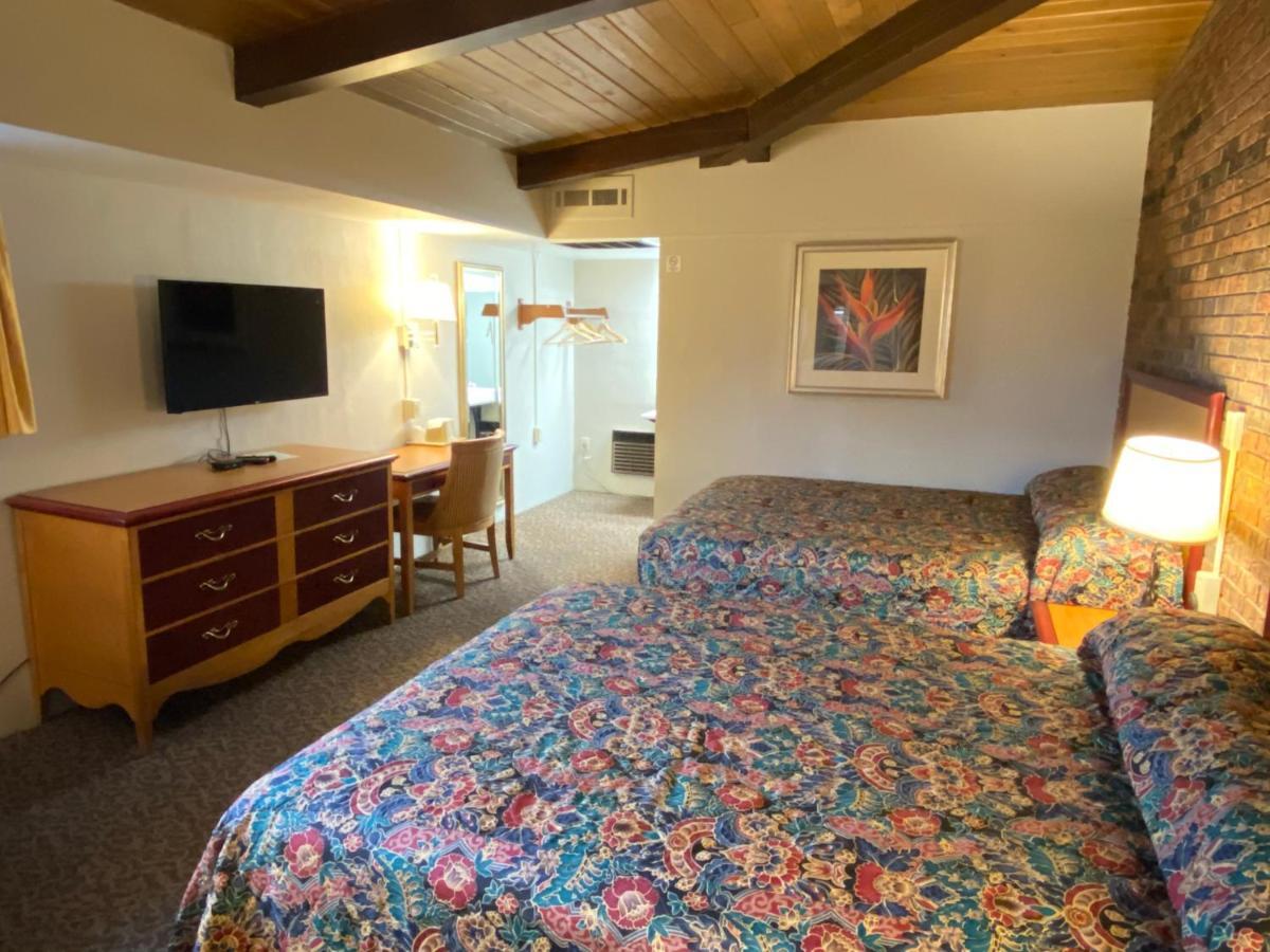 Dunes Inn Аламоса Екстериор снимка